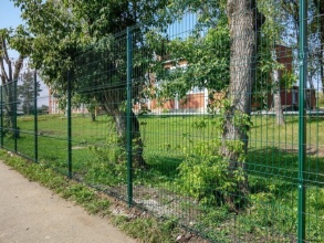 3D заборы для школы 90 метров фото в Лопатино